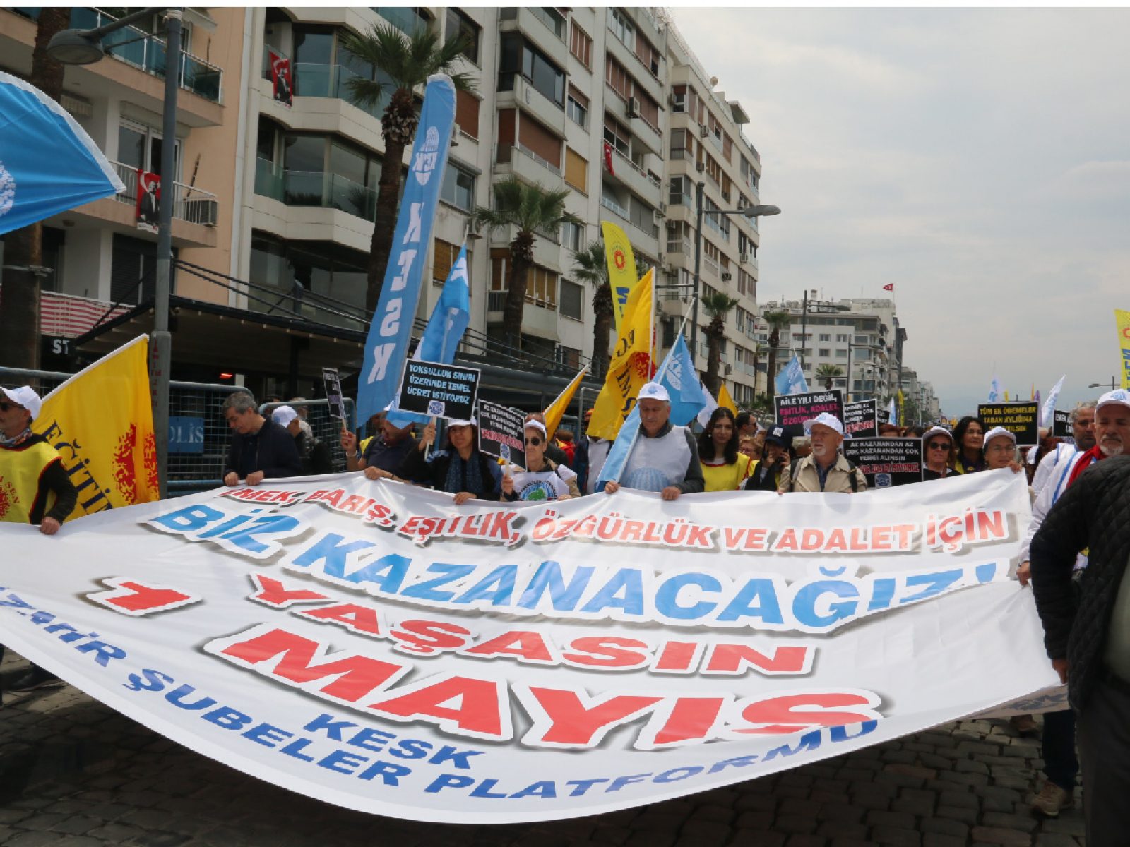 İZMİR
